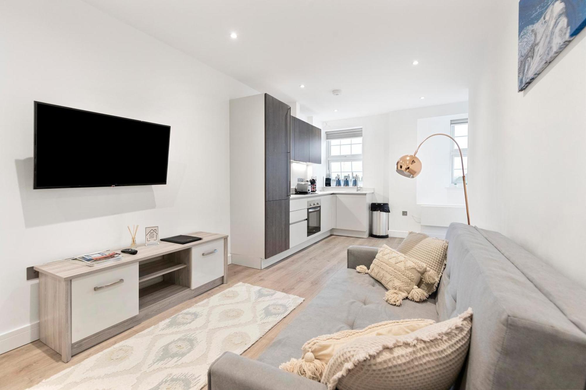 Bright And Spacious Apartment - Excellent Location 런던 외부 사진