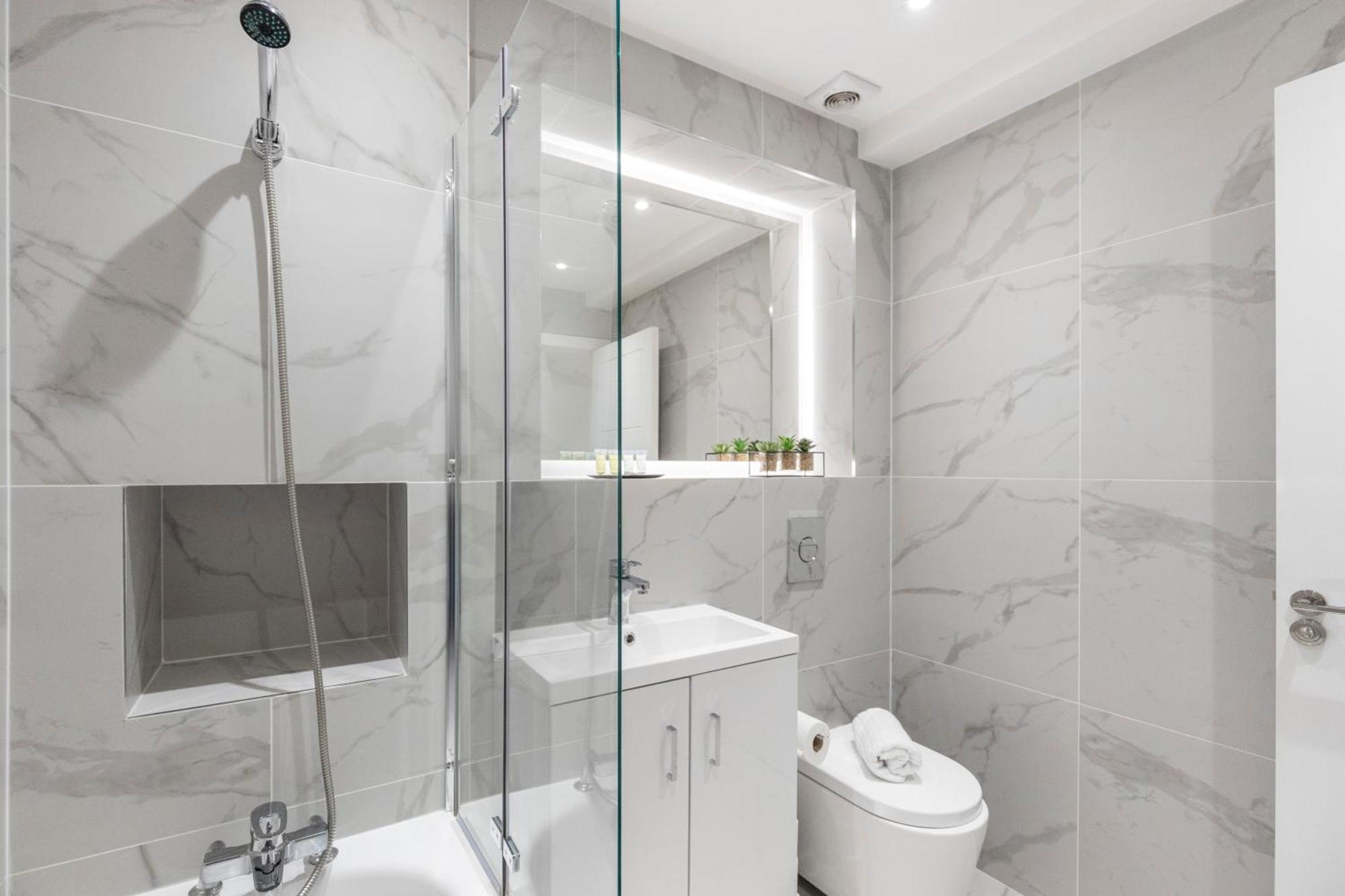 Bright And Spacious Apartment - Excellent Location 런던 외부 사진